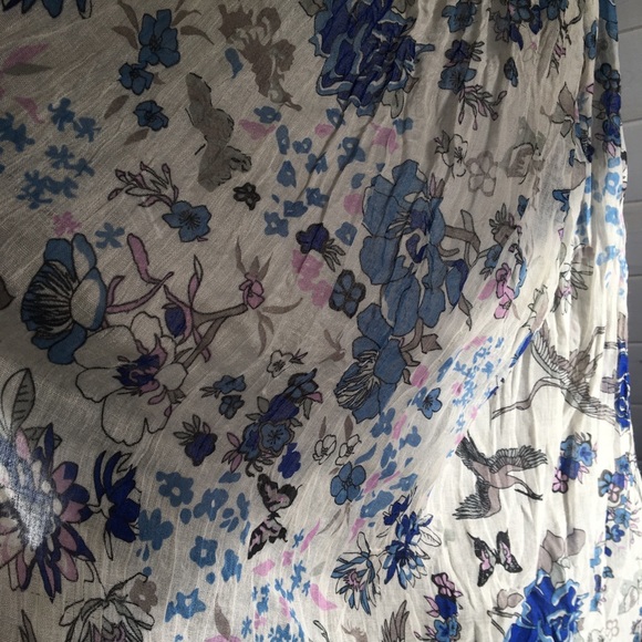 4/$30 Floral blanket scarf - Picture 2 of 2